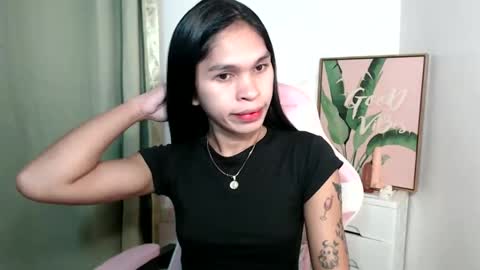 Snapshot of ursweet_zeviixx chatting on 20, 10, 2025 ursweet_zeviixx online show from 20, 10, 2025