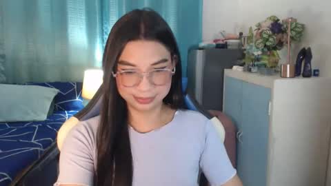 Snapshot of urwetasianprincessxx chatting on 17, 9, 2025 Ashley Kate Mateo Gray online show from 17, 9, 2025