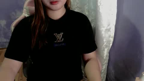 urwildslutty17 online show from 19, 11, 2025