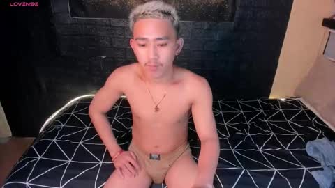 Snapshot of urxxxhotandie chatting on 16, 11, 2025 Marco online show from 16, 11, 2025