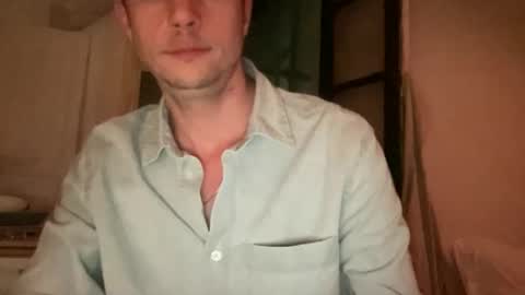 Snapshot of used24 chatting on 5, 4, 2026 used24 online show from 5, 4, 2026