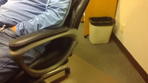 useemie online show from 11, 11, 2025