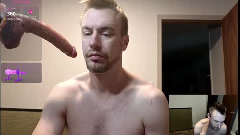 Snapshot of usemythroat664034 chatting on 4, 10, 2025 MalcolmRW online show from 4, 10, 2025