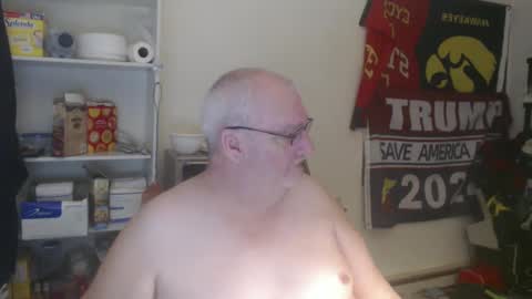 Snapshot of usgoober chatting on 6, 1, 2025 Eric online show from 6, 1, 2025