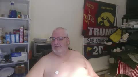 Snapshot of usgoober chatting on 8, 3, 2025 Eric online show from 8, 3, 2025