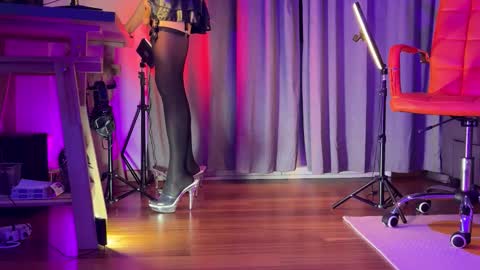 Snapshot of utopia2024 chatting on 1, 11, 2025 sdickyinout online show from 1, 11, 2025