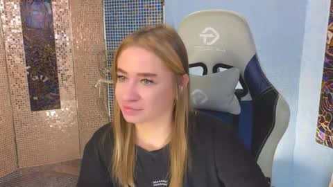 Leila online show from 30, 10, 2025