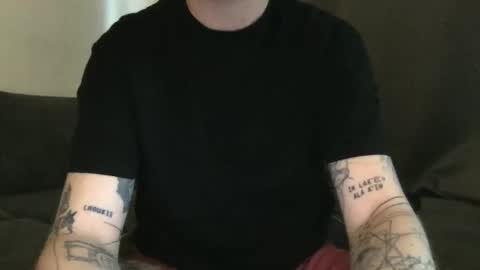 Snapshot of uwantitno chatting on 2, 11, 2025 uwantitno online show from 2, 11, 2025