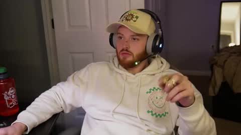 Snapshot of v_for_veng chatting on 23, 10, 2025 v_for_veng online show from 23, 10, 2025