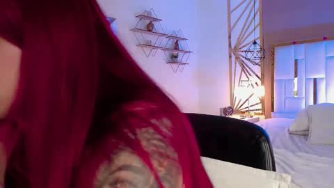 Snapshot of vaaleriee_miller_ chatting on 23, 10, 2025 valeriee miller online show from 23, 10, 2025