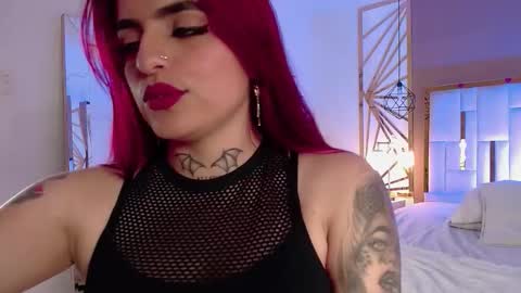 Snapshot of vaaleriee_miller_ chatting on 1, 11, 2025 valeriee miller online show from 1, 11, 2025