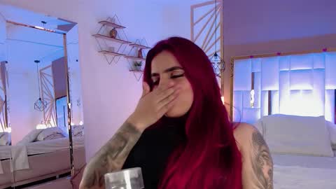 Snapshot of vaaleriee_miller_ chatting on 14, 11, 2025 valeriee miller online show from 14, 11, 2025