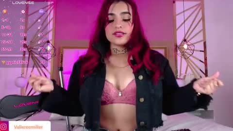 Snapshot of vaaleriee_miller_ chatting on 18, 11, 2025 valeriee miller online show from 18, 11, 2025