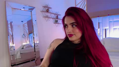 Snapshot of vaaleriee_miller_ chatting on 22, 11, 2025 valeriee miller online show from 22, 11, 2025