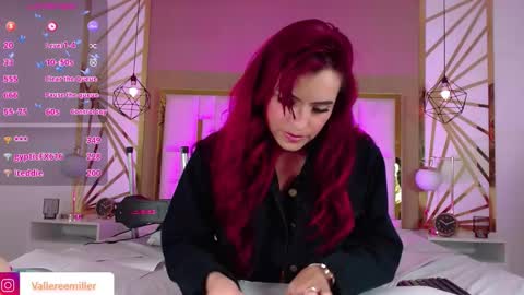 Snapshot of vaaleriee_miller_ chatting on 27, 11, 2025 valeriee miller online show from 27, 11, 2025