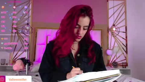 Snapshot of vaaleriee_miller_ chatting on 5, 12, 2025 valeriee miller online show from 5, 12, 2025