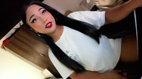JESS - DONT FORGET TO FOLLOW ME AND GIVE ME THUMBS UP online show from 11, 6, 2026