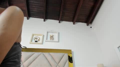 vahioleth  online show from 11, 2, 2025