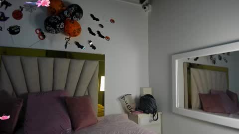 vahioleth  online show from 31, 10, 2025