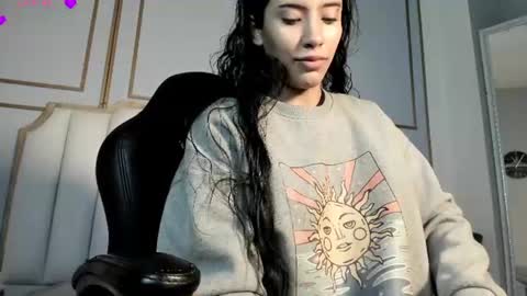 Snapshot of vaiolethsan chatting on 12, 6, 2026 Vaioleth online show from 12, 6, 2026
