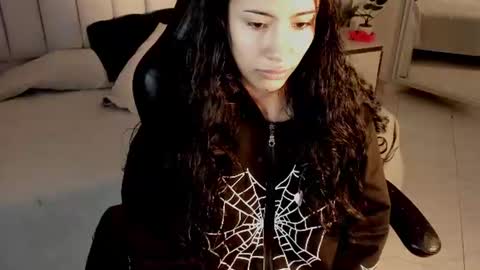 Snapshot of vaiolethsan chatting on 15, 6, 2026 Vaioleth online show from 15, 6, 2026