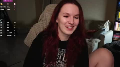 Snapshot of val_manson chatting on 5, 3, 2026 Val online show from 5, 3, 2026