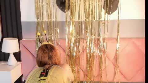 val_oconner online show from 4, 10, 2025