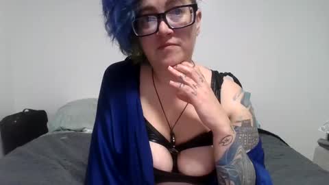 Snapshot of valarieak chatting on 26, 9, 2025 valarieak online show from 26, 9, 2025