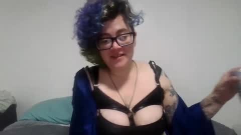 Snapshot of valarieak chatting on 3, 10, 2025 valarieak online show from 3, 10, 2025