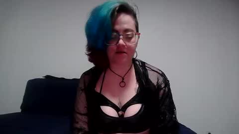valarieak online show from 4, 5, 2026