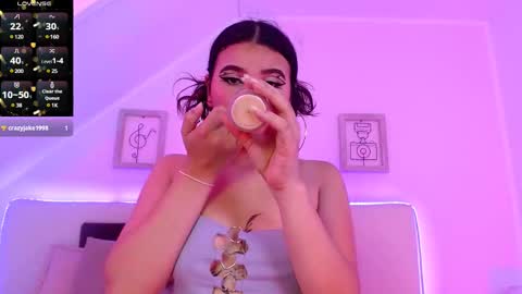 Tifanny  online show from 26, 2, 2025