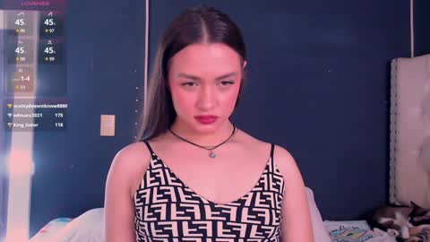 Snapshot of valen_thompson chatting on 15, 12, 2024 IG-valen mendoza99  twitter valenthompson99 online show from 15, 12, 2024