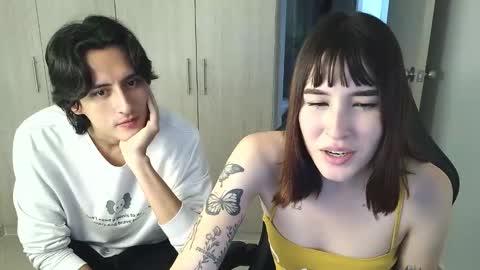 Snapshot of valenbloom chatting on 13, 12, 2025 Valen and Joe online show from 13, 12, 2025