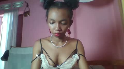 Snapshot of valencia302364 chatting on 3, 2, 2025 valencia302364 online show from 3, 2, 2025