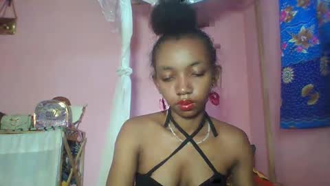 Snapshot of valencia302364 chatting on 27, 2, 2025 valencia302364 online show from 27, 2, 2025