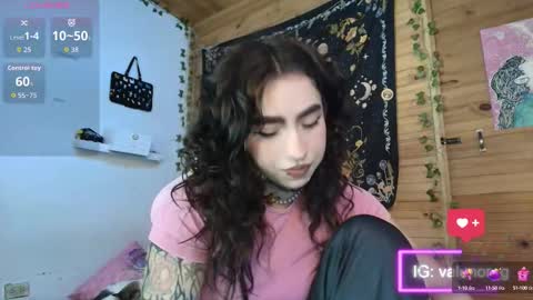 Snapshot of valenor_ chatting on 18, 9, 2025 valentina online show from 18, 9, 2025