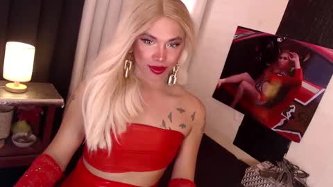 Snapshot of valentina_goddess_tsxxx chatting on 11, 12, 2024 Amanda online show from 11, 12, 2024