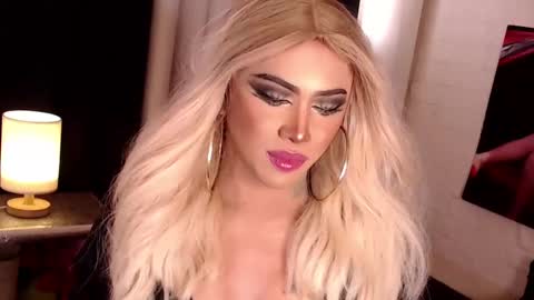 Snapshot of valentina_goddess_tsxxx chatting on 15, 12, 2024 Amanda online show from 15, 12, 2024