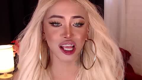 Snapshot of valentina_goddess_tsxxx chatting on 18, 12, 2024 Amanda online show from 18, 12, 2024