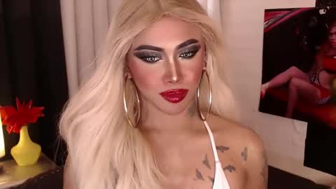 Snapshot of valentina_goddess_tsxxx chatting on 23, 12, 2024 Amanda online show from 23, 12, 2024