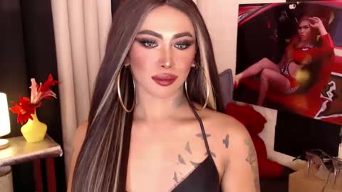 Snapshot of valentina_goddess_tsxxx chatting on 2, 1, 2025 Amanda online show from 2, 1, 2025