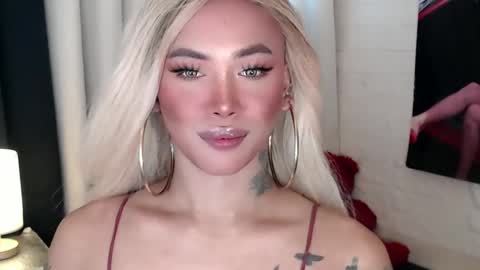 Snapshot of valentina_goddess_tsxxx chatting on 18, 1, 2025 Amanda online show from 18, 1, 2025