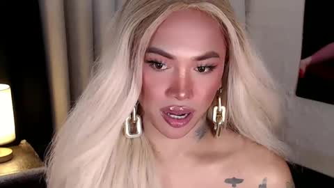 Snapshot of valentina_goddess_tsxxx chatting on 18, 1, 2025 Amanda online show from 18, 1, 2025