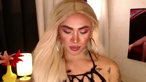 Snapshot of valentina_goddess_tsxxx chatting on 20, 1, 2025 Amanda online show from 20, 1, 2025