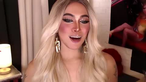 Snapshot of valentina_goddess_tsxxx chatting on 4, 2, 2025 Amanda online show from 4, 2, 2025