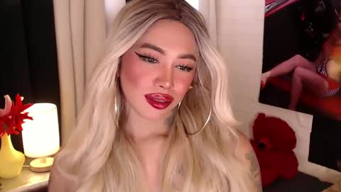 Snapshot of valentina_goddess_tsxxx chatting on 9, 2, 2025 Amanda online show from 9, 2, 2025