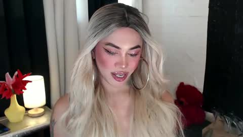 Snapshot of valentina_goddess_tsxxx chatting on 10, 2, 2025 Amanda online show from 10, 2, 2025
