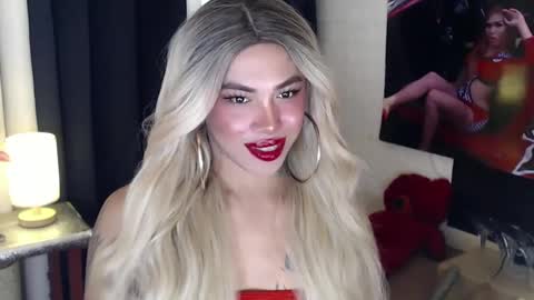 Snapshot of valentina_goddess_tsxxx chatting on 21, 2, 2025 Amanda online show from 21, 2, 2025