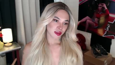 Snapshot of valentina_goddess_tsxxx chatting on 2, 3, 2025 Amanda online show from 2, 3, 2025