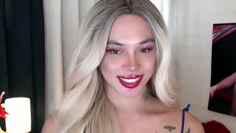 Snapshot of valentina_goddess_tsxxx chatting on 3, 3, 2025 Amanda online show from 3, 3, 2025